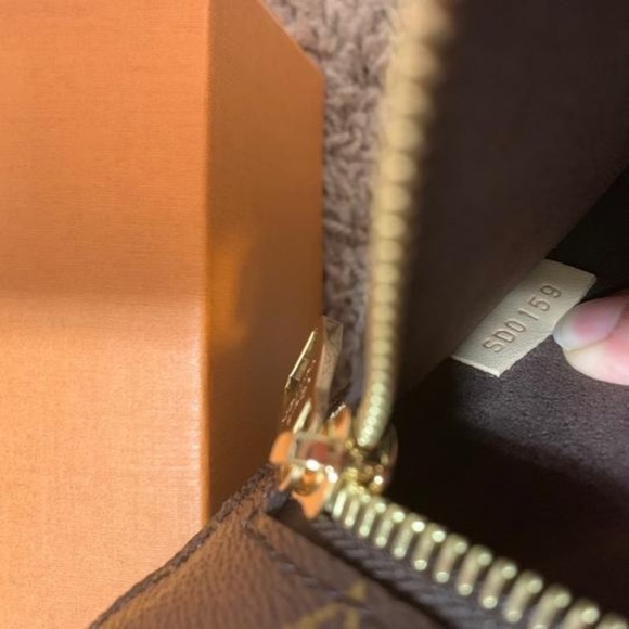 Metis pochette - Picture 7 of 8